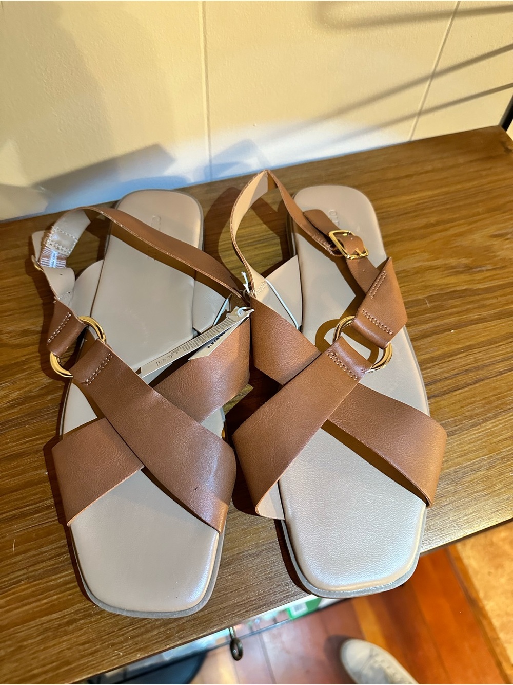 Women's Old Navy Brown Crisscross Slingback Sandals